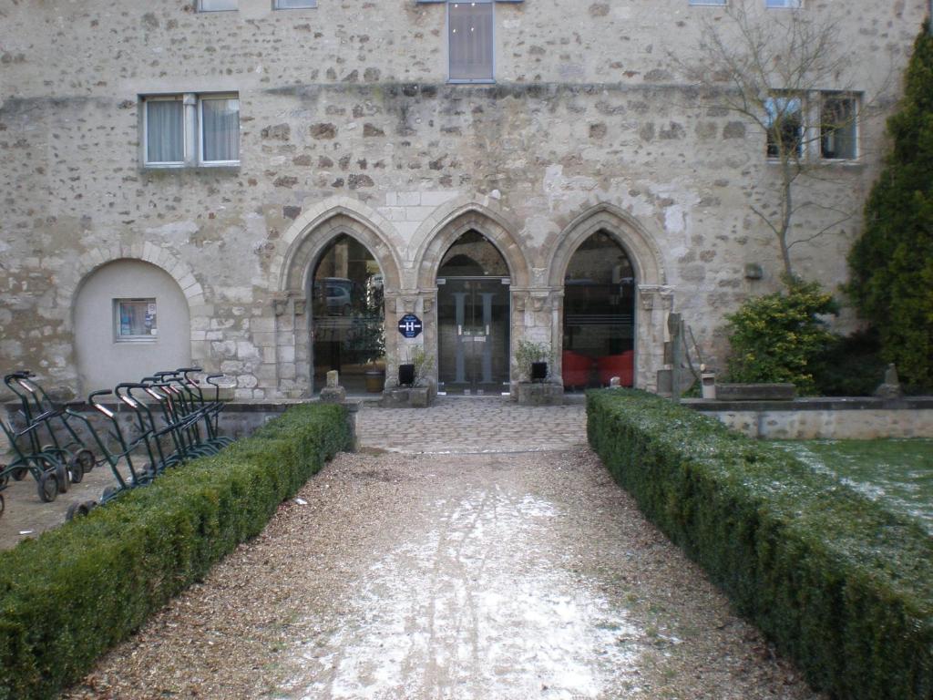 Hotel Abbaye Du Golf De Lesigny Kültér fotó